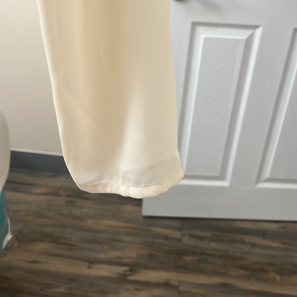 Aritzia Sunday Best Medium Chiffon Tie Front Top - Picture 4 of 10